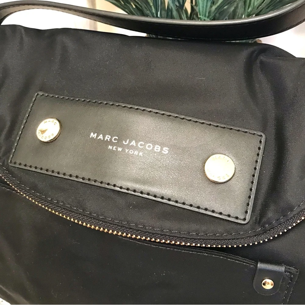 Marc Jacobs New York preppy Nylon Natasha Crossbosy Bag Black
